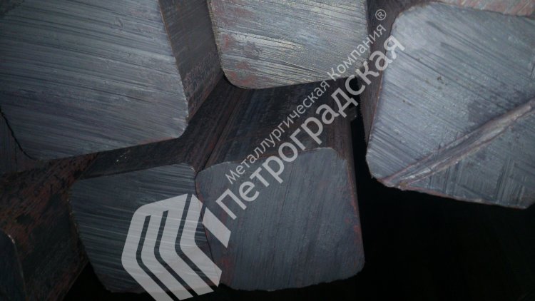 Сталь квадратная 40хнма
