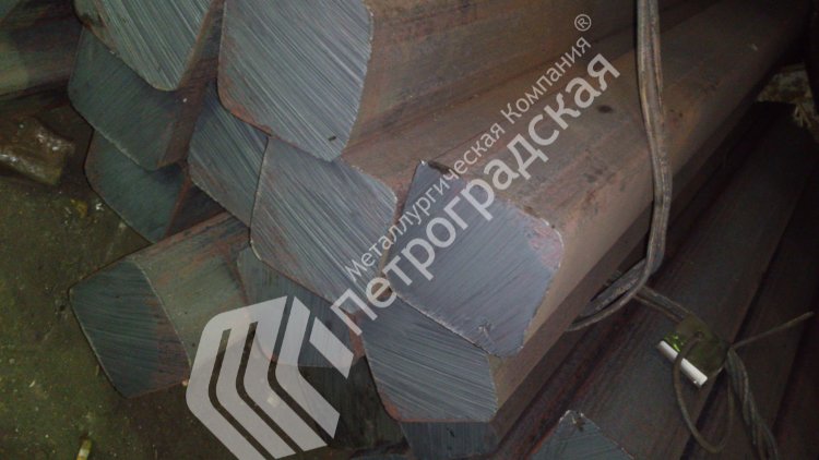 Квадрат металлический 30хгт
